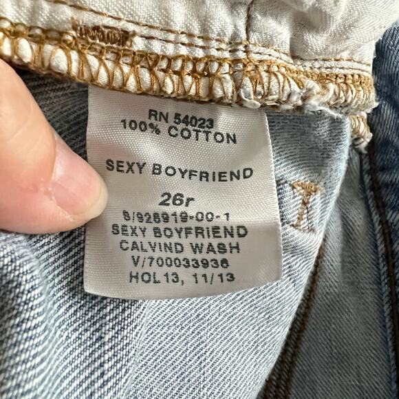 Gap 1969 Sexy Boyfriend Mid Rise Jeans Women's 26 Light Wash Cotton Cropped - Picture 7 of 7